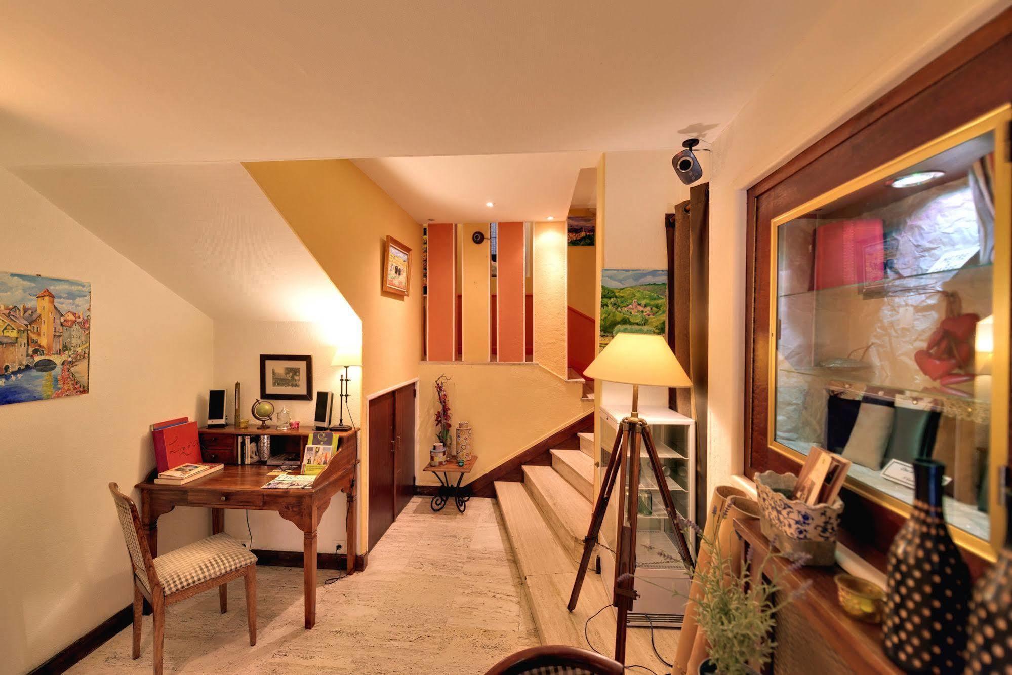 אלס Logis Hotel Orly מראה חיצוני תמונה