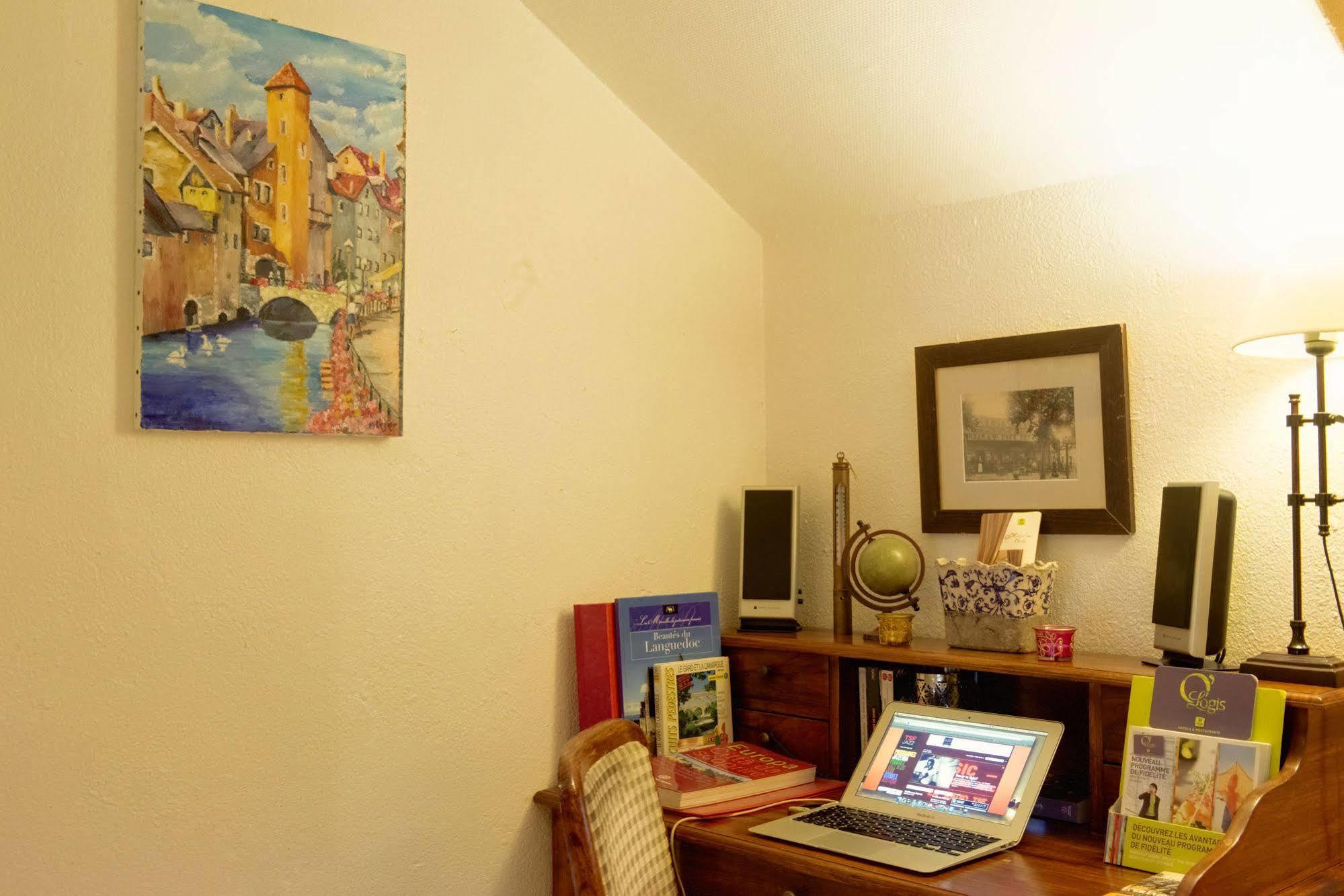 אלס Logis Hotel Orly מראה חיצוני תמונה
